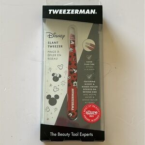 Tweezerman Disney's Mickey Mouse & Minnie Mouse We Got Ears Slant Tweezer